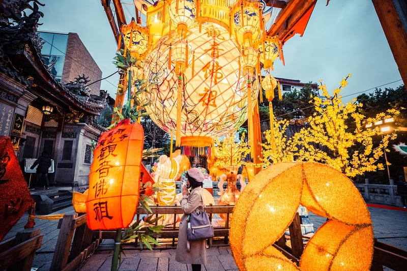 Lunar Lanterns